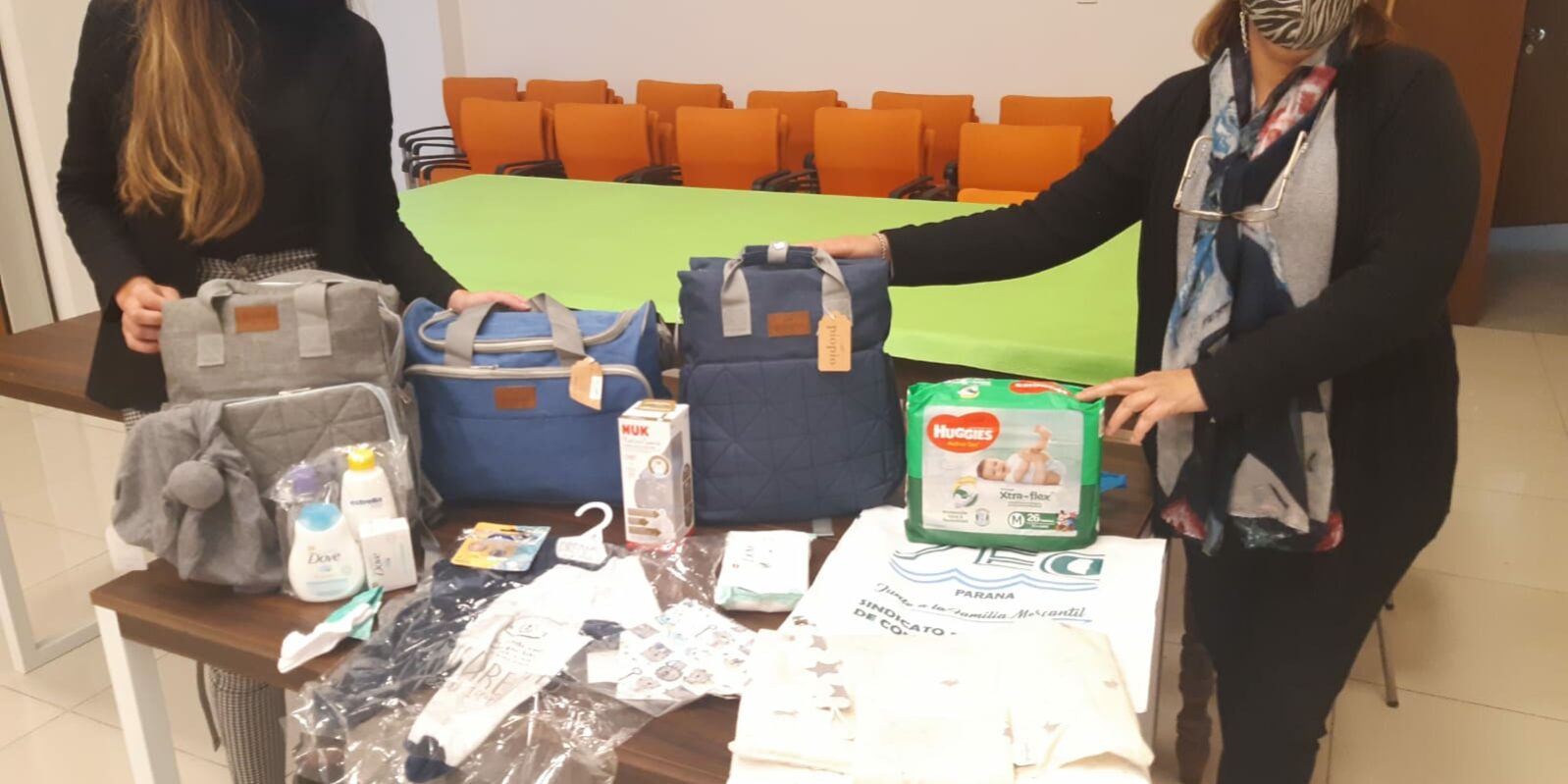 WhatsApp Image 2021-07-26 at 15.18.10 Hemos renovado los bolsos con modelos mucho más confortables y modernos.